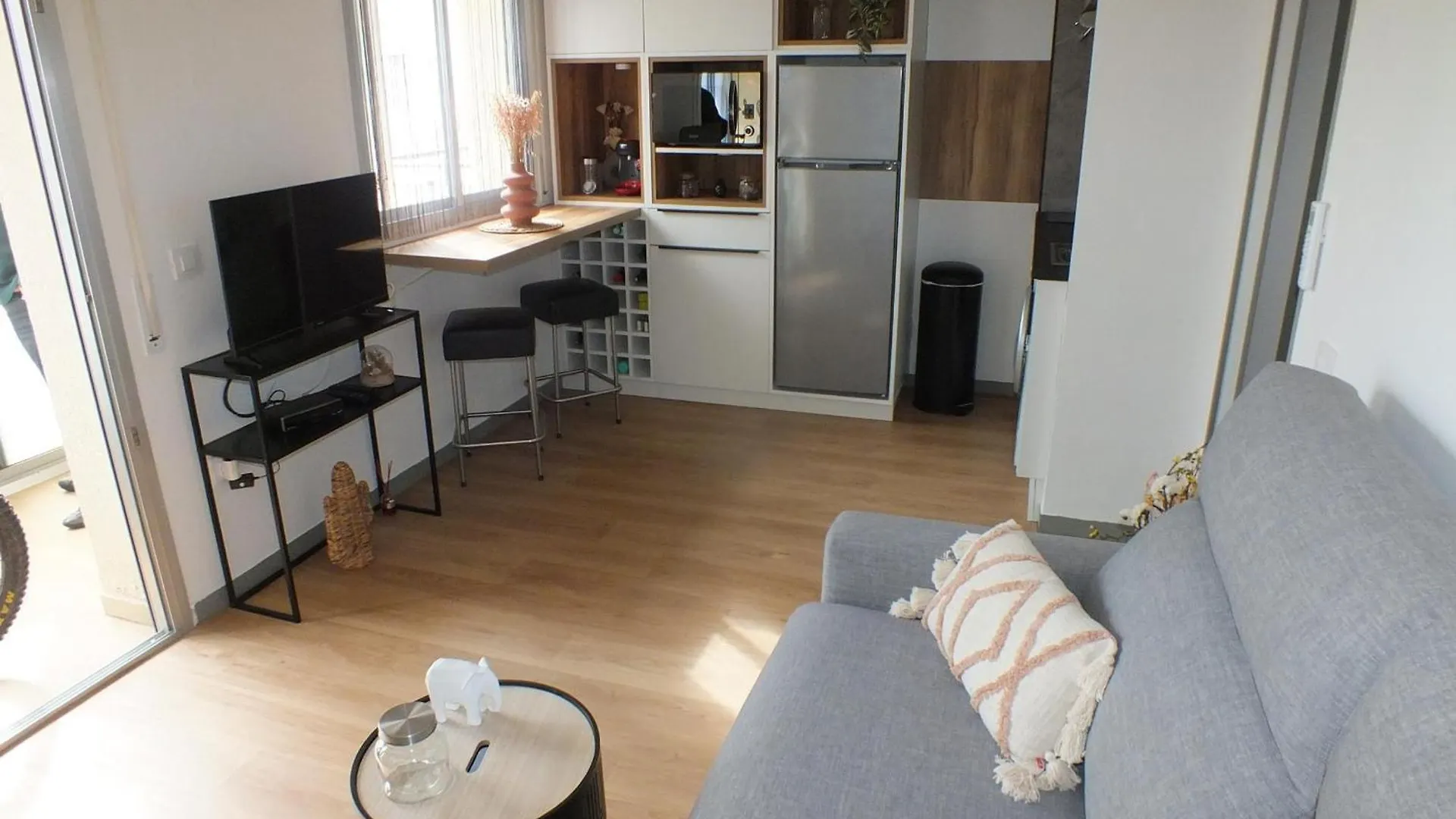 Apartment Apartamento Cerca De La Playa Con Terraza Y Aparcamiento Privado - Es-204-75 Roses Spain