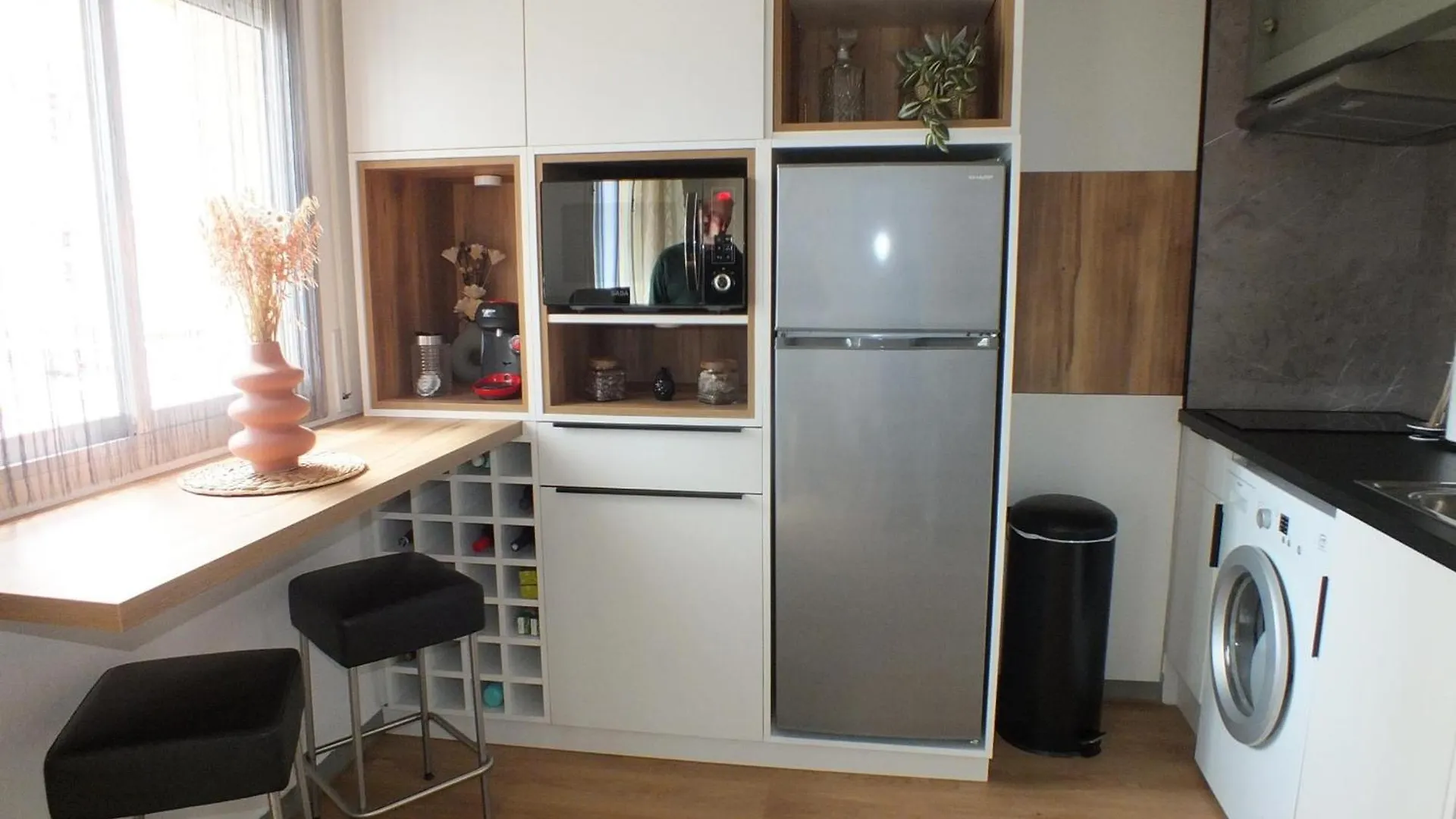 Apartamento Cerca De La Playa Con Terraza Y Aparcamiento Privado - Es-204-75 Roses